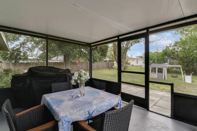 4 of 29 - 4453 Sw Bradbury Street, Port St. Lucie, FL