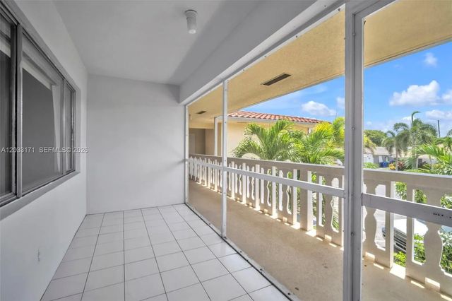 4 of 21 - 2101 Ne 68th Street #202, Fort Lauderdale, FL
