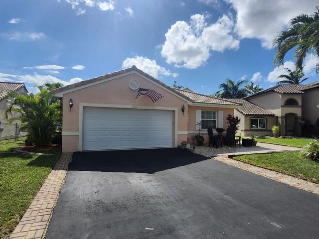 120 Nw 189th Avenue, Pembroke Pines