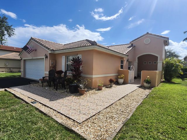 2 of 52 - 120 Nw 189th Avenue, Pembroke Pines, FL