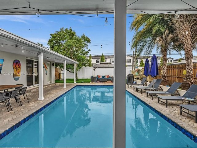 5021 Sw 29th Terrace, Dania Beach
