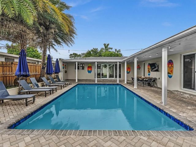 2 of 65 - 5021 Sw 29th Terrace, Dania Beach, FL