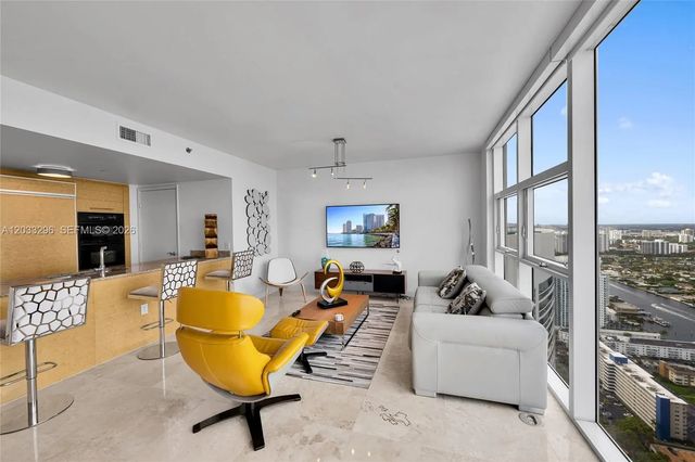 3 of 34 - 1830 S Ocean Drive #4807, Hallandale Beach, FL