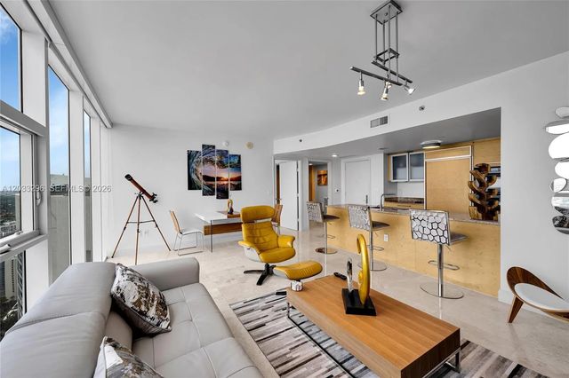 5 of 34 - 1830 S Ocean Drive #4807, Hallandale Beach, FL
