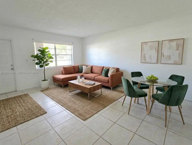 4160 Nw 21st Street #124d, Lauderhill