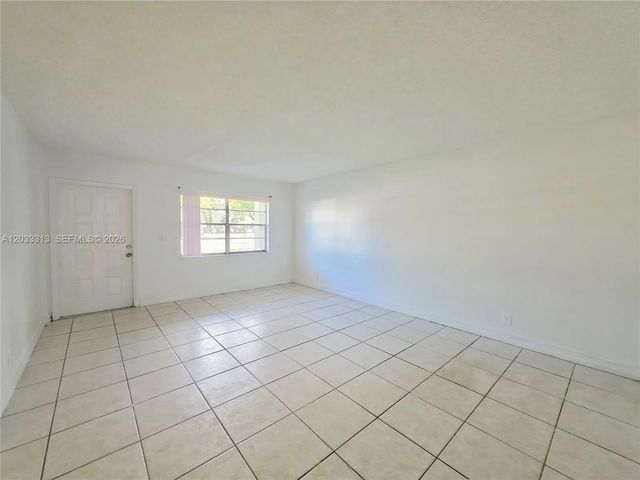 4 of 30 - 4160 Nw 21st Street #124d, Lauderhill, FL