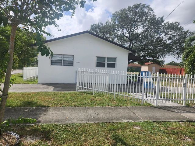 1000 Foster Road, Hallandale Beach
