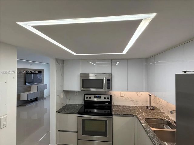 3 of 58 - 3300 Ne 192nd Street #1109, Aventura, FL