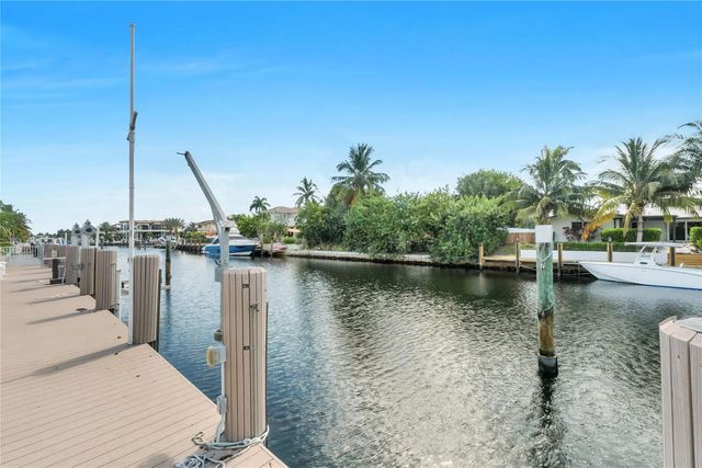 5 of 19 - 4020 Ne 24th Avenue, Lighthouse Point, FL
