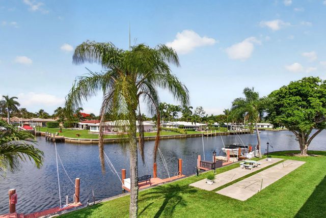 3 of 28 - 800 Pine Drive #13, Pompano Beach, FL