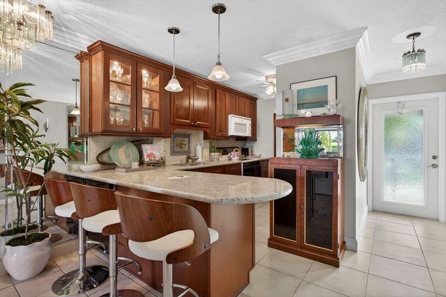 5 of 28 - 800 Pine Drive #13, Pompano Beach, FL