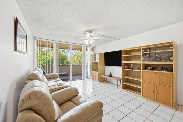 5 of 39 - 740 S Federal Highway #208, Pompano Beach, FL