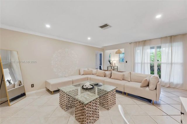 4 of 41 - 1840 Ne 59th Court, Fort Lauderdale, FL