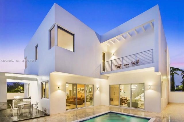 3 of 70 - 7472 Nw 100th Avenue, Doral, FL