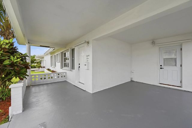 5 of 29 - 8410 Nw 59th Place, Tamarac, FL