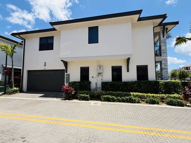 5 of 68 - 8288 Nw 44th Terrace, Doral, FL