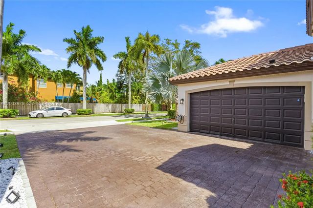 4 of 49 - 6240 Sw 163rd Place, Miami, FL