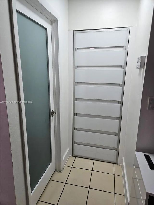 5 of 10 - 2348 W 56th Street #19, Hialeah, FL