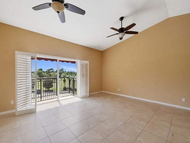 4 of 40 - 4190 Gator Greens Way #32, Fort Pierce, FL