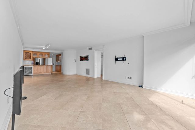 2 of 37 - 2731 Ne 14th St  Causeway #115, Pompano Beach, FL