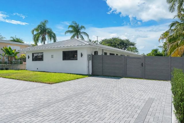 3 of 57 - 303 De Carie Street, Delray Beach, FL