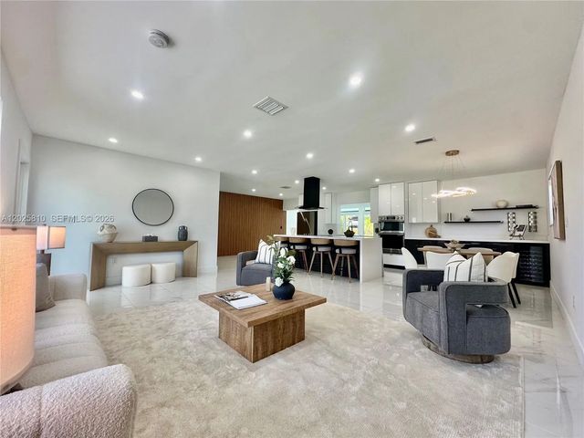 1446 Scott Street, Hollywood