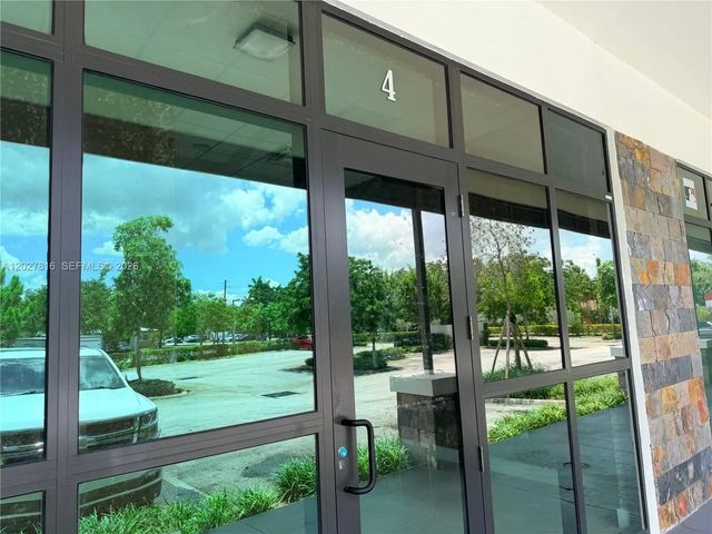 3 of 8 - 101 Sw 27th Avenue, Fort Lauderdale, FL
