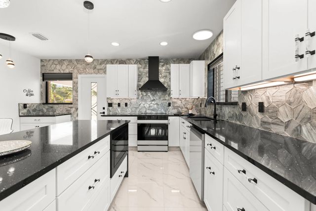 4 of 29 - 1428 N M Street, Lake Worth Beach, FL