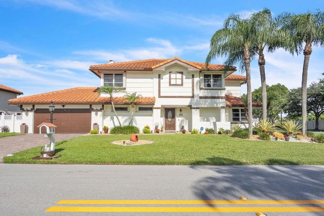 6431 Olde Moat Way, Davie