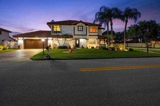 2 of 54 - 6431 Olde Moat Way, Davie, FL