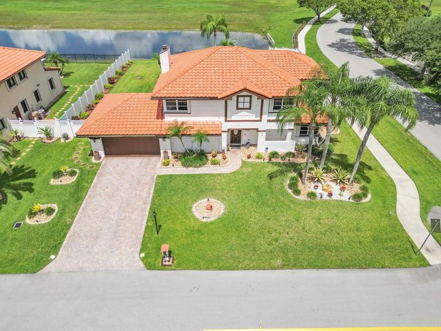 3 of 54 - 6431 Olde Moat Way, Davie, FL