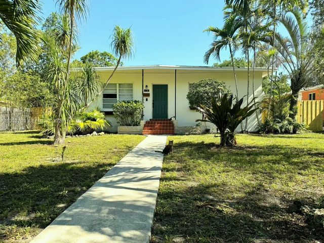 2 of 28 - 1135 Ne 133 Rd Street, North Miami, FL