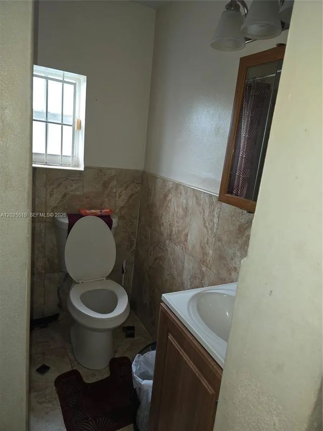 1166 Nw 117th Street, Miami