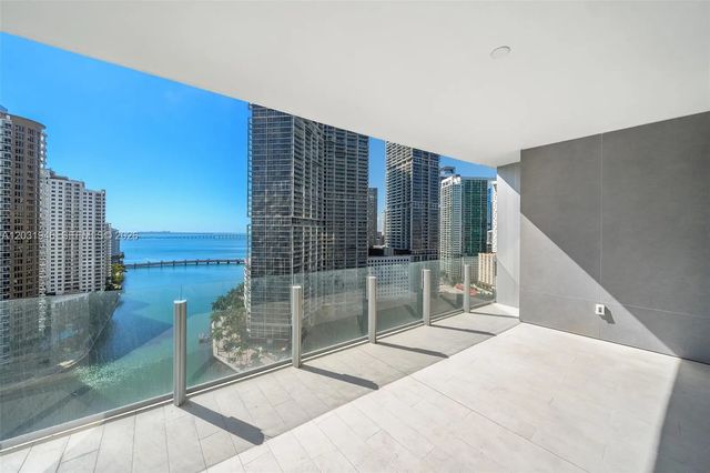 4 of 48 - 300 Biscayne Blvd Way #1904c, Miami, FL