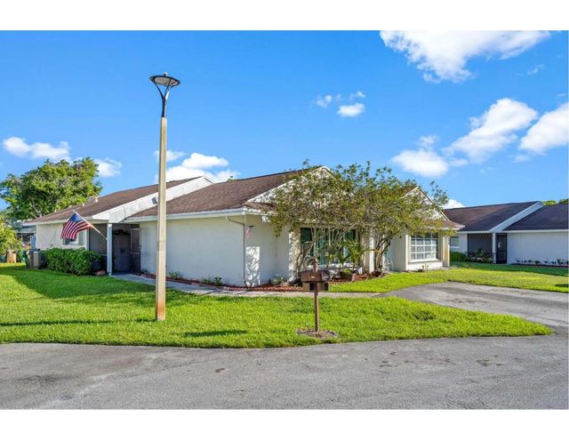 8634 Bridle Path Court #1, Davie