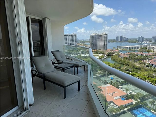 4 of 21 - 7000 Island Boulevard #2403, Aventura, FL