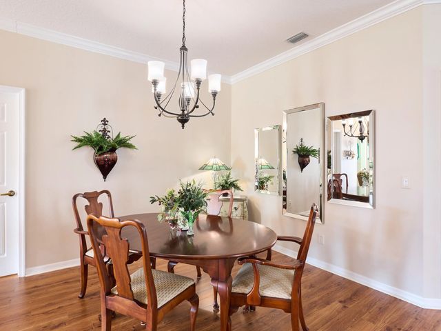 4 of 23 - 875 Nw Sarria Court, Port St. Lucie, FL