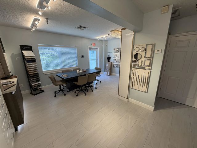 1312 Commerce Lane #17b, Jupiter