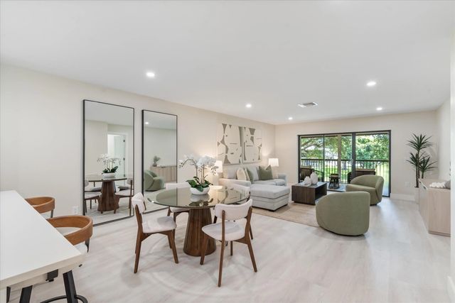 52 Stratford Lane W #f, Boynton Beach