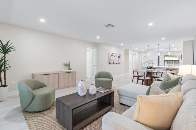 5 of 50 - 52 Stratford Lane W #f, Boynton Beach, FL