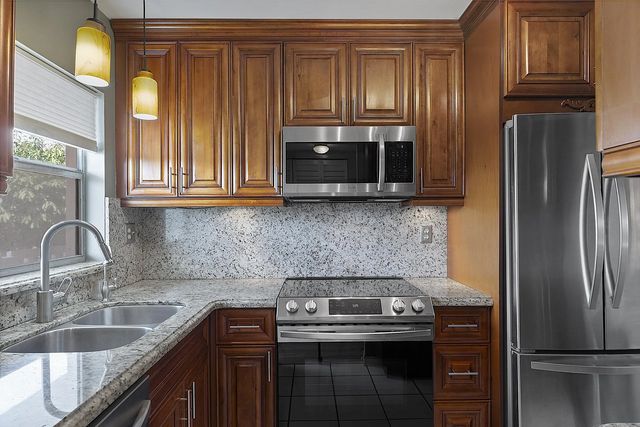 5 of 42 - 9370 Sunrise Lakes Boulevard #304, Sunrise, FL