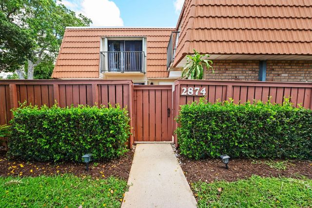 2 of 26 - 2874 Waterford Drive S, Deerfield Beach, FL