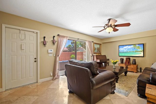 5 of 26 - 2874 Waterford Drive S, Deerfield Beach, FL