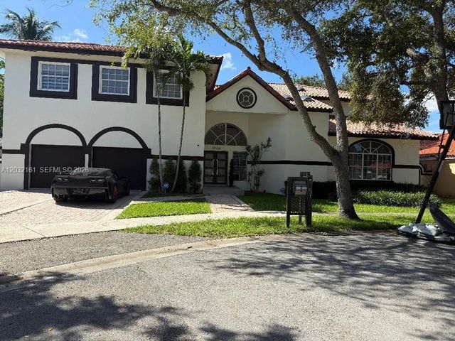 15106 Nw 89th Court, Miami Lakes