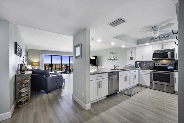 4 of 36 - 801 S Ocean Drive #701, Fort Pierce, FL