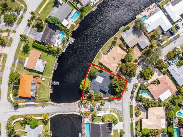 3 of 67 - 2856 Nw 10th Avenue, Wilton Manors, FL