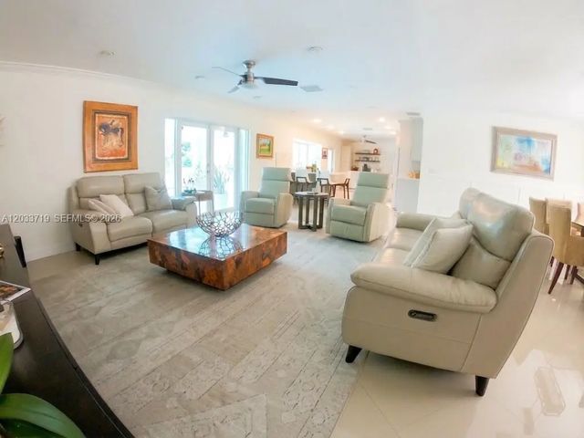 4 of 26 - 14500 Sw 84th Avenue, Palmetto Bay, FL