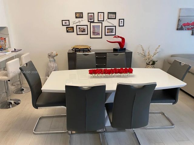 5 of 10 - 5601 Collins Avenue #622, Miami Beach, FL