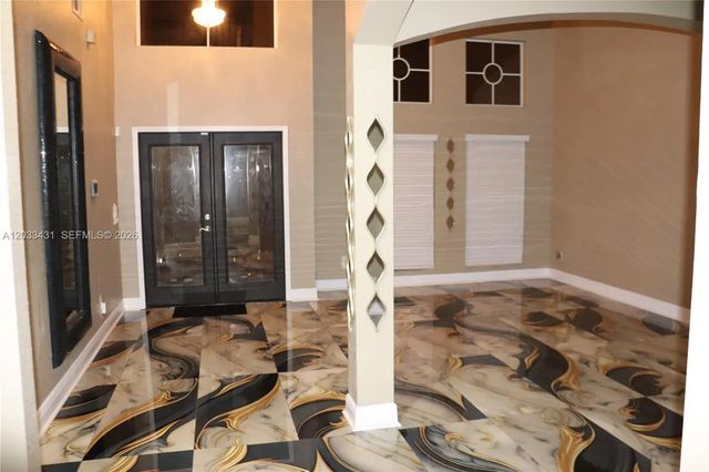 4 of 52 - 664 Oxford Drive, , FL
