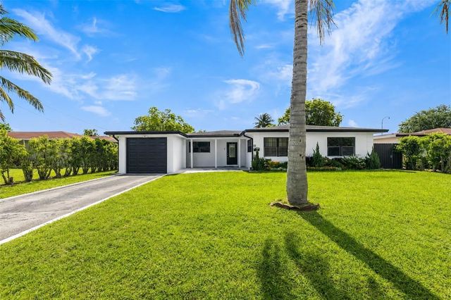 24 Nw 42nd Terrace, Plantation
